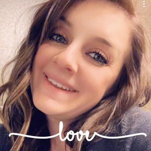 Meet your Posher, Courtney